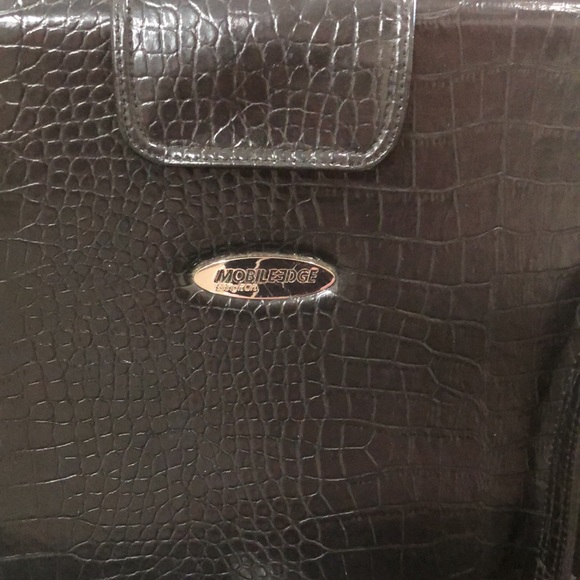 Mobile Edge Computer Case - Picture 2 of 14